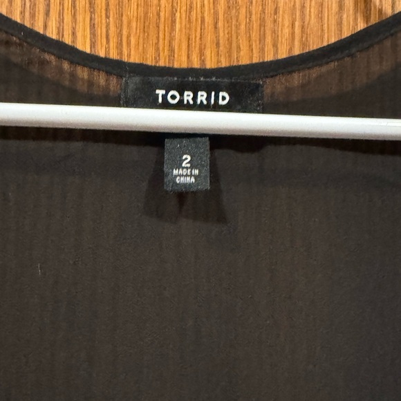 Elegant Black Lace Kimono - Picture 2 of 4